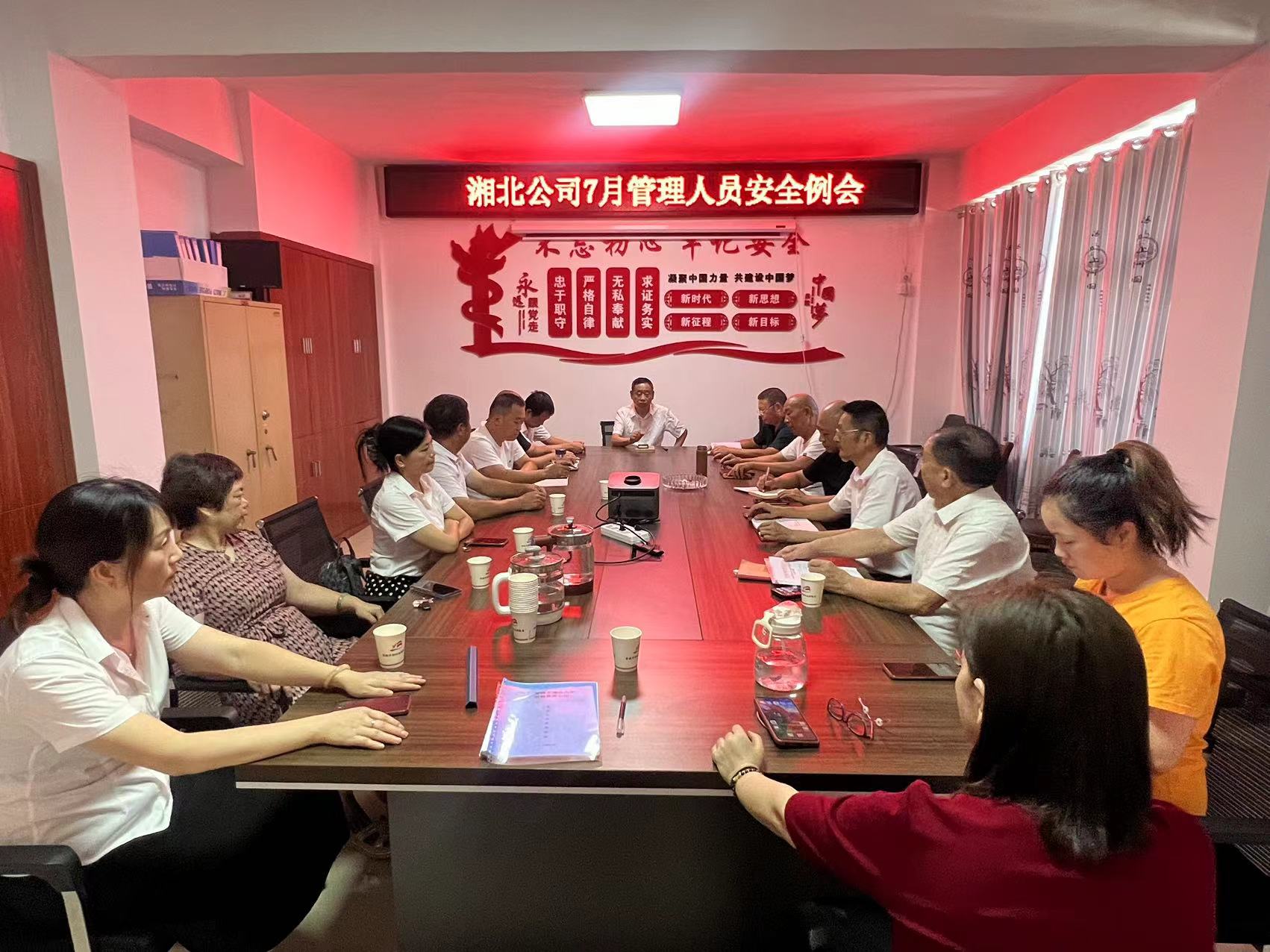常德市湘北汽車(chē)運(yùn)輸有限公司,常德包車(chē)客運(yùn),常德旅游服務(wù),校車(chē)服務(wù)